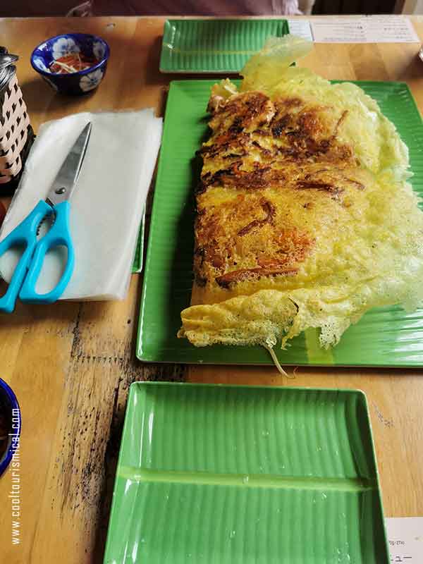 Banh Xeo, Yellow Vietnamese Pancakes, Da Nang Restaurant