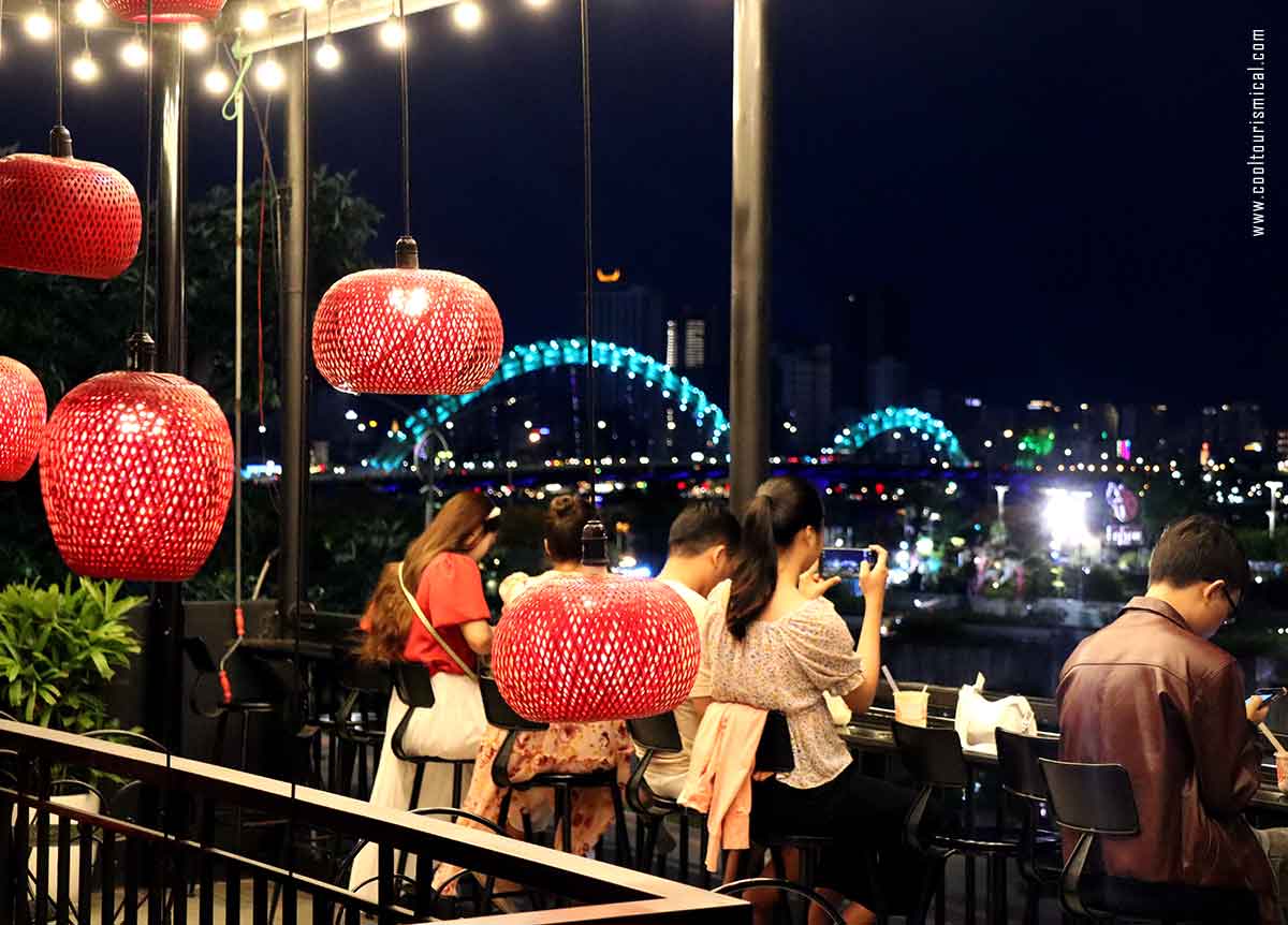 Milk Tea at Bong in Da Nang near Apec Park and Dragon Bridge. Gorgeous view from the rooftop towards the Han River