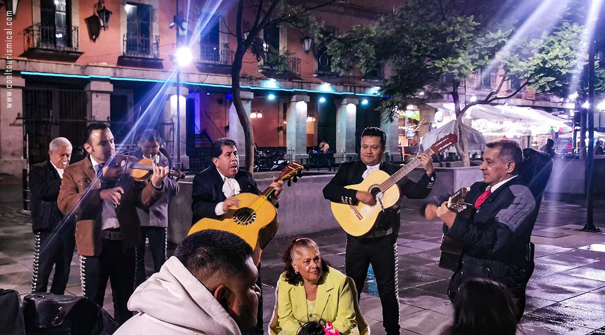 Hiring a Mariachi in Plaza Garibaldi Mexico City