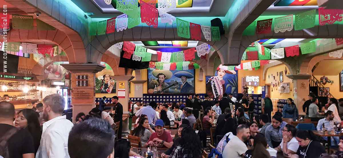 Plaza Garibaldi Salon Tenampa Vibe